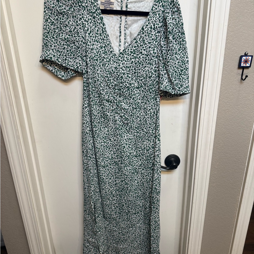 Chic Long Sleeve Green Floral Dress